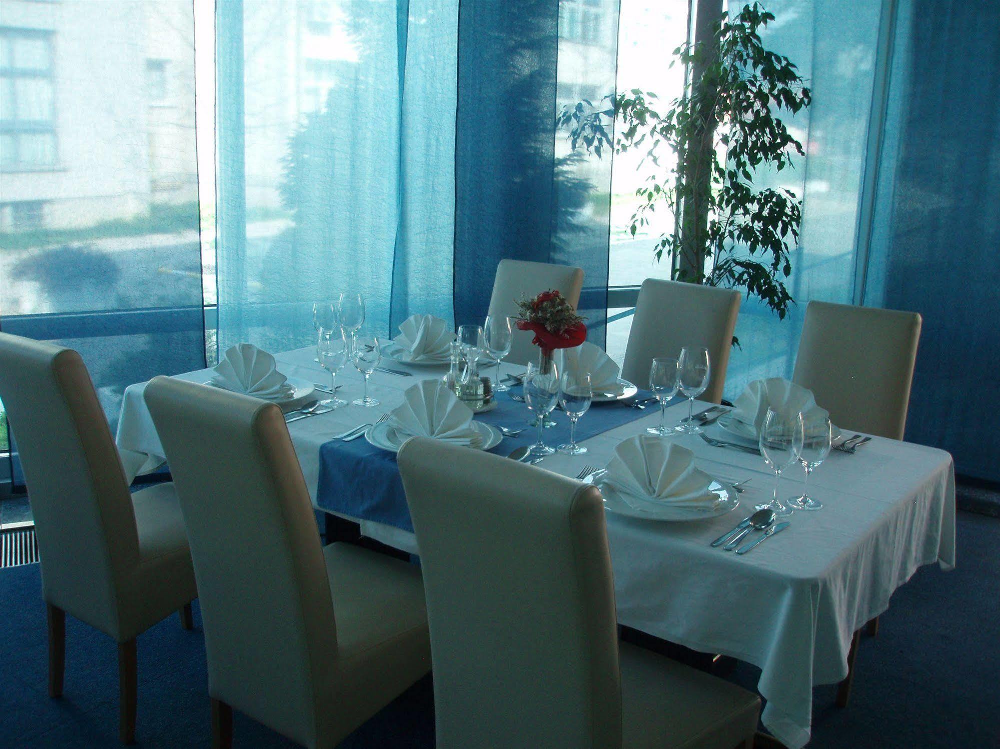 Hotel Podravina Копривница Экстерьер фото